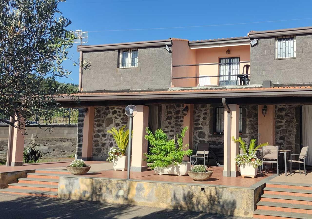 Peri Peri Etna Guest House Montargano 外观 照片