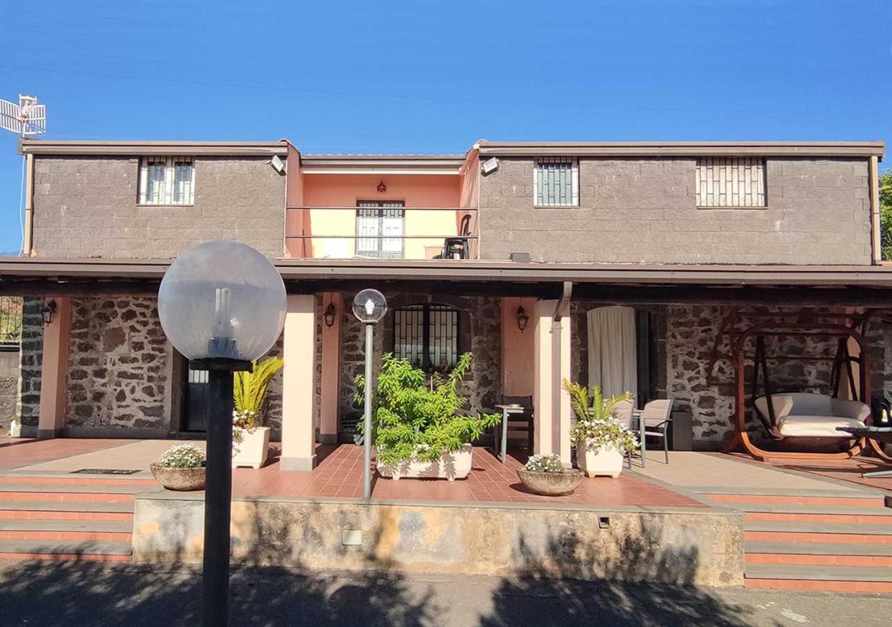 Peri Peri Etna Guest House Montargano 外观 照片