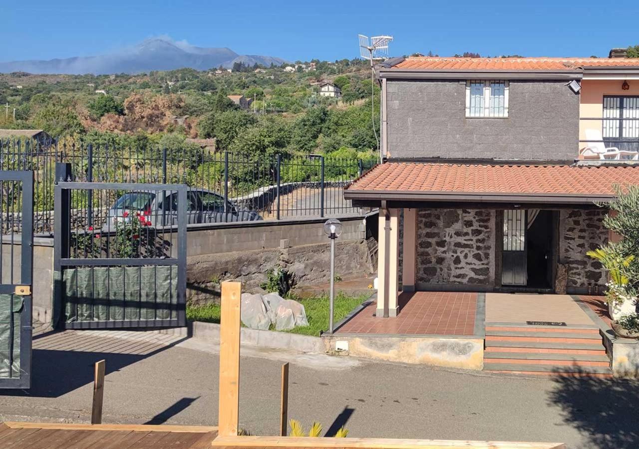 Peri Peri Etna Guest House Montargano 外观 照片