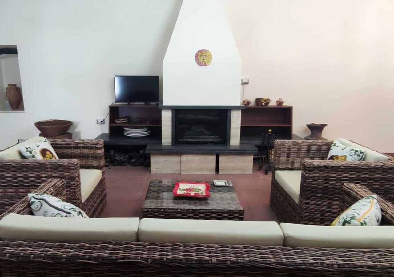 Peri Peri Etna Guest House Montargano 外观 照片